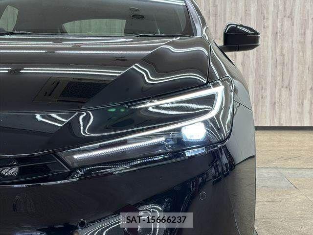 Toyota PRIUS PHV 2023-06 7223938-10