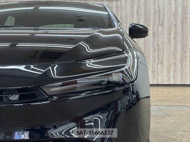 Toyota PRIUS PHV 2023-06 7223938-20