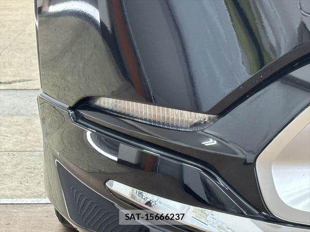 Toyota PRIUS PHV 2023-06 7223938-23