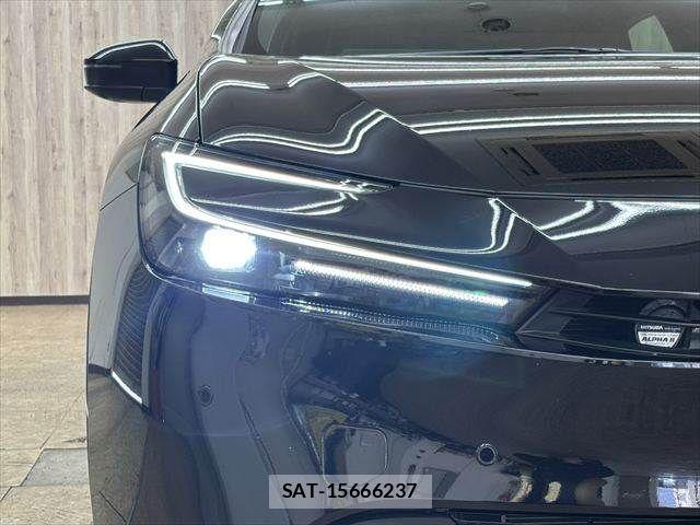 Toyota PRIUS PHV 2023-06 7223938-29