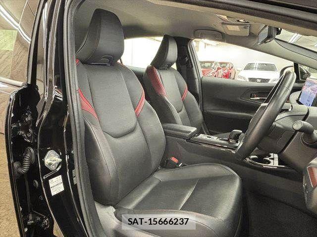 Toyota PRIUS PHV 2023-06 7223938-6