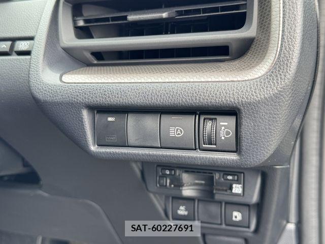 Toyota PRIUS PHV 2025-04 7223939-10