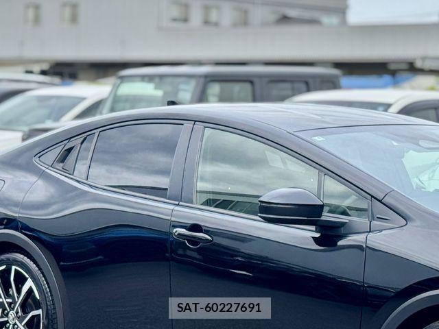 Toyota PRIUS PHV 2025-04 7223939-26