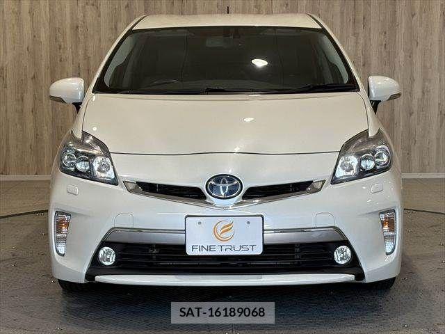 Toyota PRIUS PHV 2012-07 7223912-13