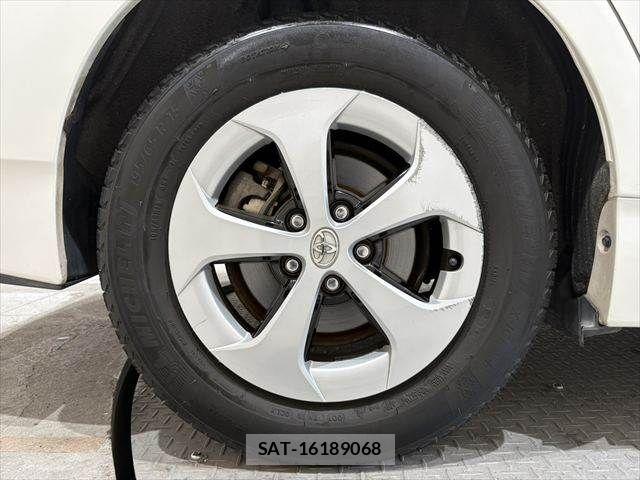 Toyota PRIUS PHV 2012-07 7223912-26