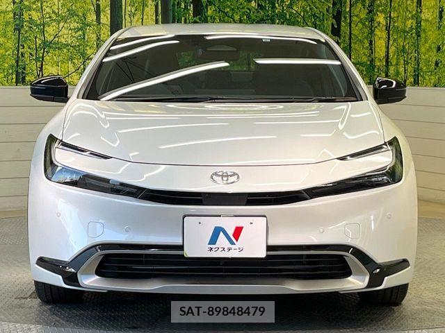 Toyota PRIUS PHV 2023-06 7223933-13