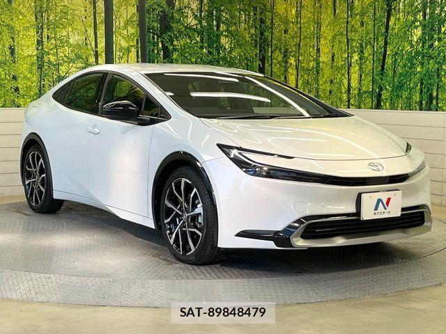 Toyota PRIUS PHV 2023-06 7223933-15