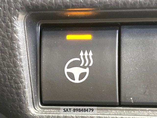 Toyota PRIUS PHV 2023-06 7223933-6