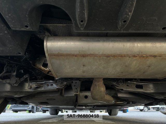 Toyota PRIUS PHV 2017-05 7223921-18