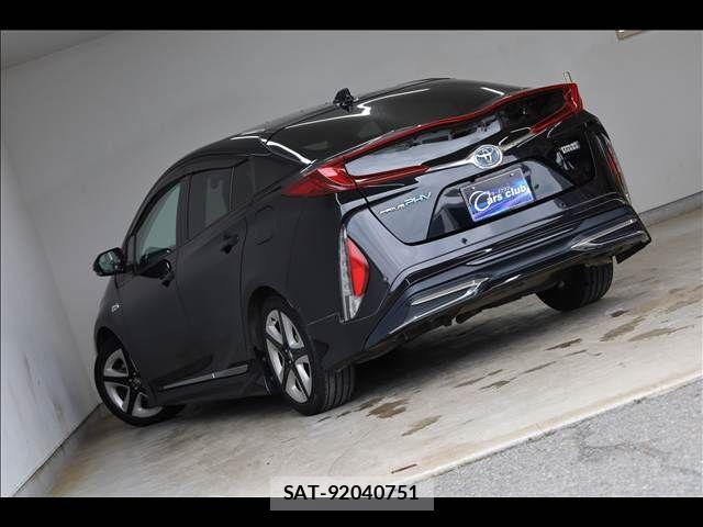 Toyota PRIUS PHV 2017-10 7223923-10