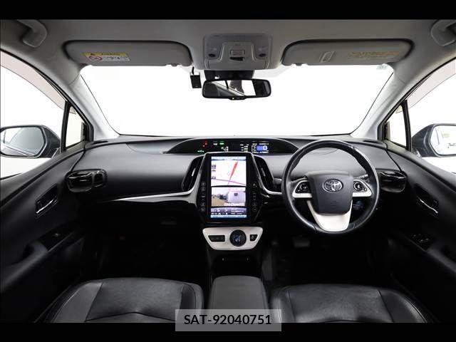 Toyota PRIUS PHV 2017-10 7223923-2