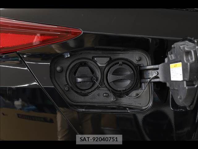 Toyota PRIUS PHV 2017-10 7223923-6