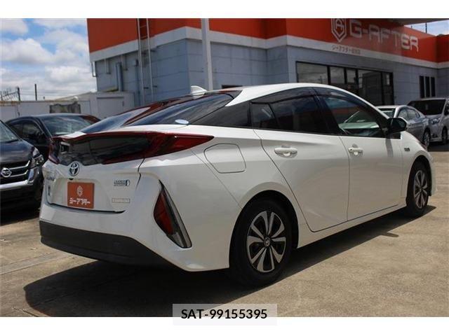 Toyota PRIUS PHV 2017-11 7250747-12