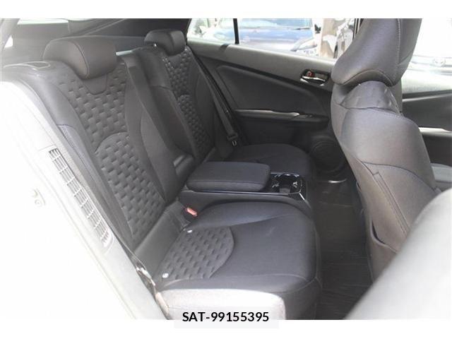 Toyota PRIUS PHV 2017-11 7250747-27