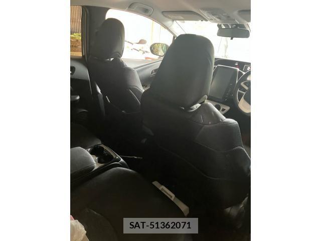 Toyota PRIUS PHV 2017-06 7251992-11