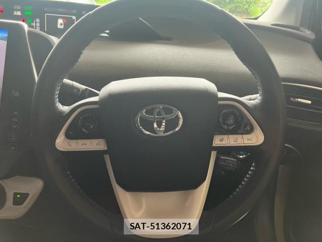 Toyota PRIUS PHV 2017-06 7251992-18