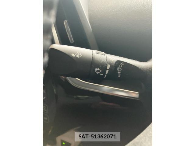 Toyota PRIUS PHV 2017-06 7251992-19