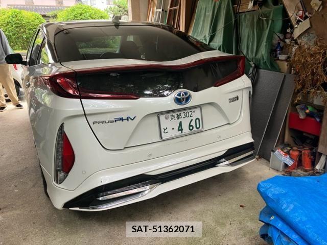 Toyota PRIUS PHV 2017-06 7251992-3