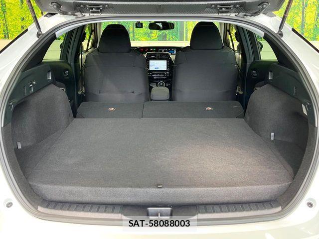Toyota PRIUS PHV 2022-04 7251989-9