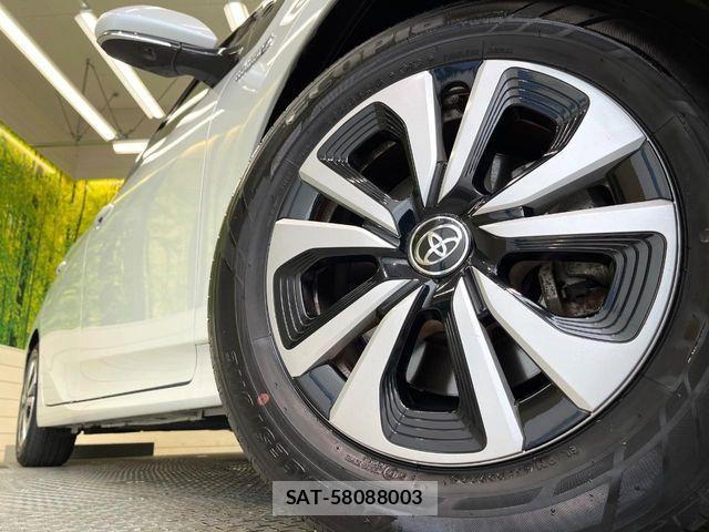 Toyota PRIUS PHV 2022-04 7251989-12