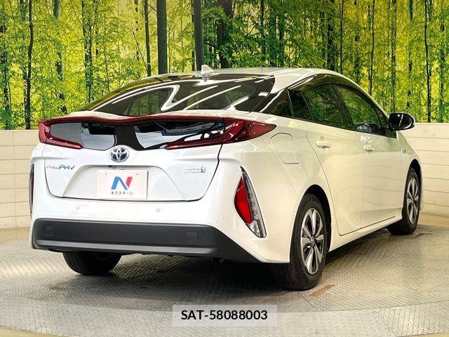 Toyota PRIUS PHV 2022-04 7251989-16