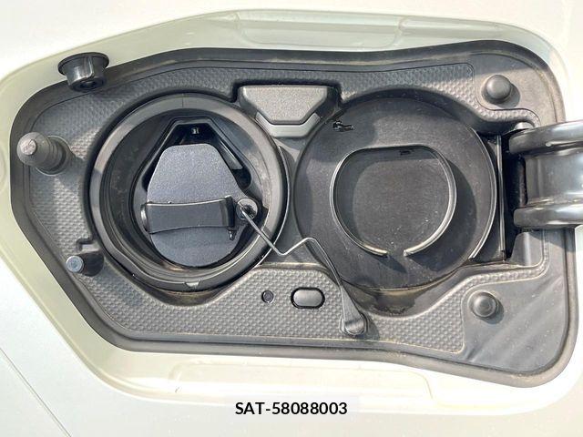 Toyota PRIUS PHV 2022-04 7251989-4