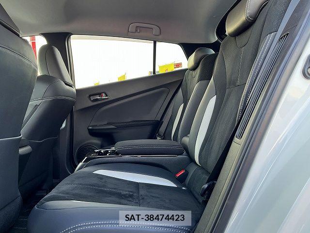 Toyota PRIUS PHV 2018-09 7251991-12