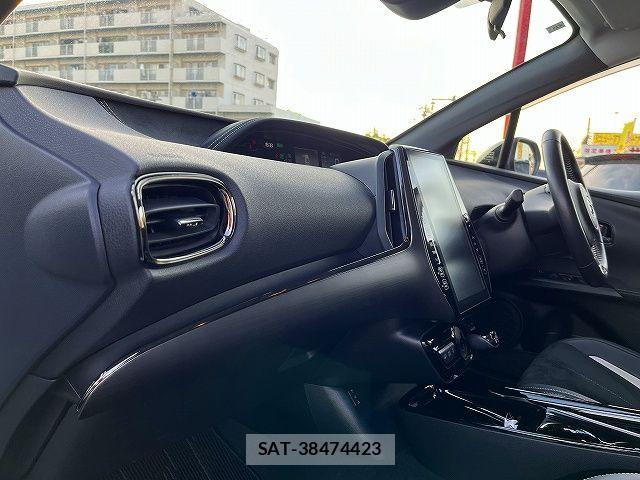 Toyota PRIUS PHV 2018-09 7251991-18