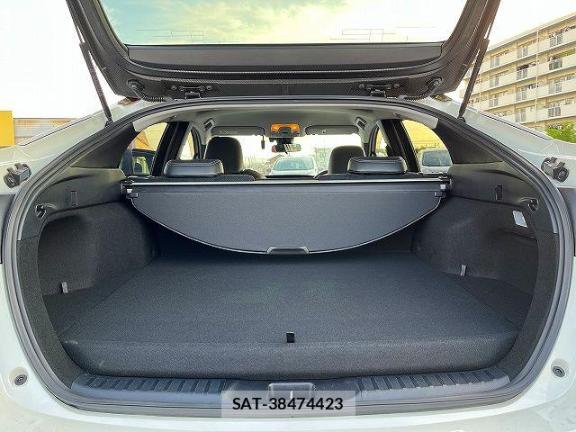 Toyota PRIUS PHV 2018-09 7251991-20
