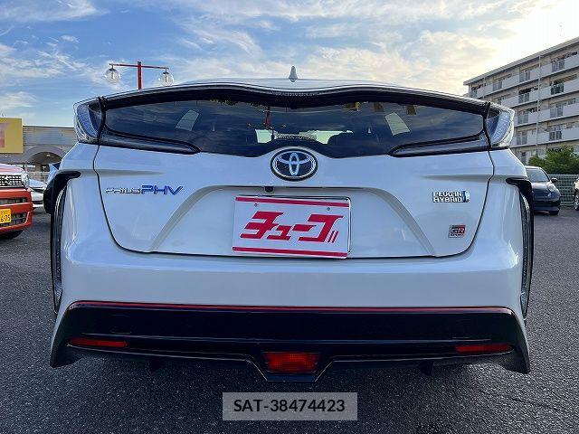 Toyota PRIUS PHV 2018-09 7251991-23