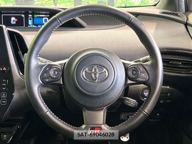 Toyota PRIUS PHV 2018-04 7251993-10