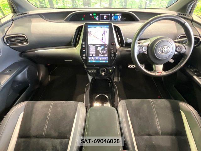 Toyota PRIUS PHV 2018-04 7251993-1