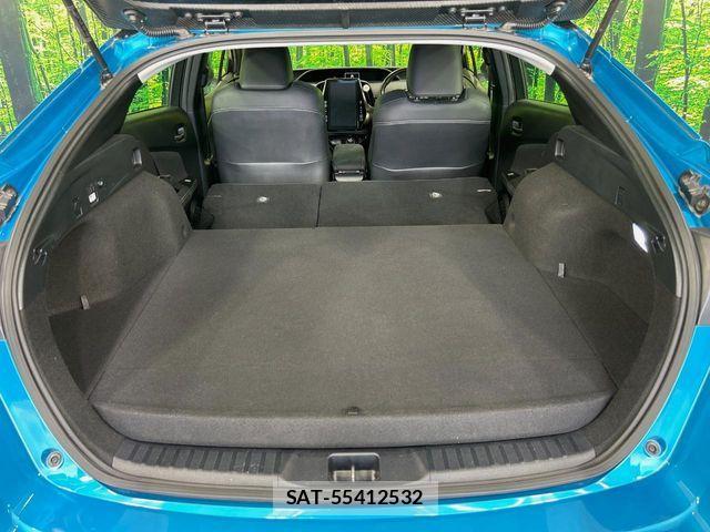 Toyota PRIUS PHV 2019-07 7251988-9