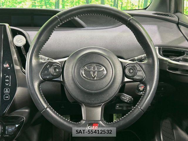 Toyota PRIUS PHV 2019-07 7251988-10