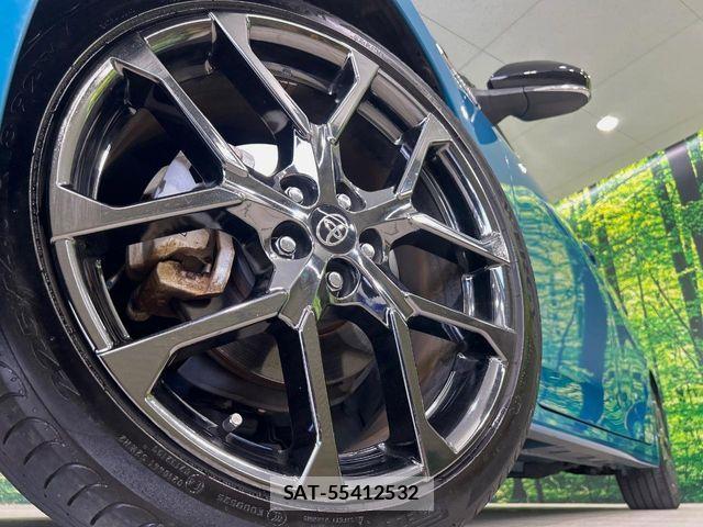 Toyota PRIUS PHV 2019-07 7251988-12