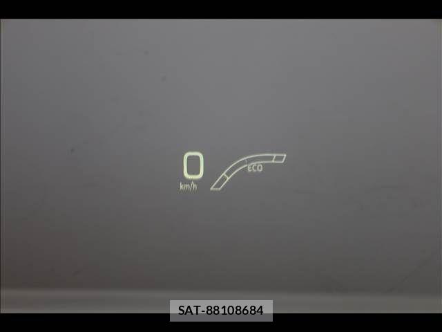 Toyota PRIUS PHV 2017-07 7272750-14