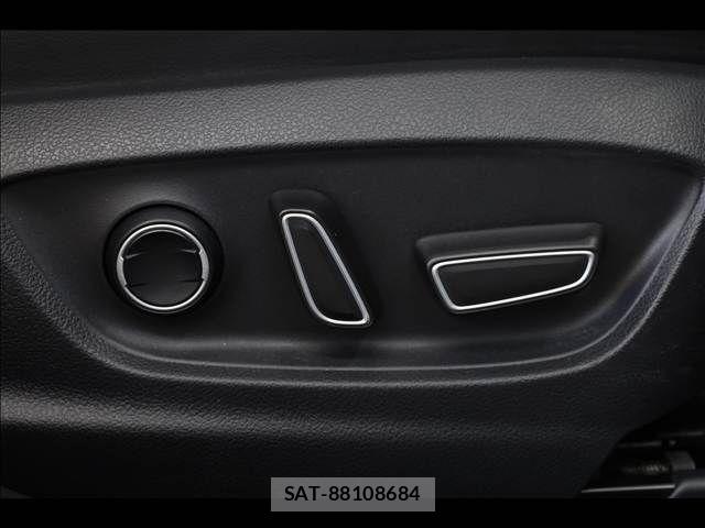 Toyota PRIUS PHV 2017-07 7272750-16