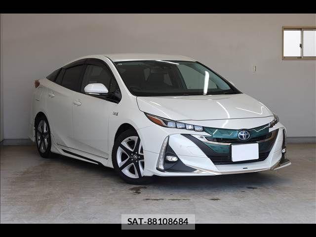Toyota PRIUS PHV 2017-07 7272750-1