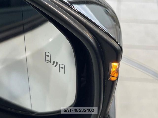 Toyota PRIUS PHV 2023-04 7272751-6