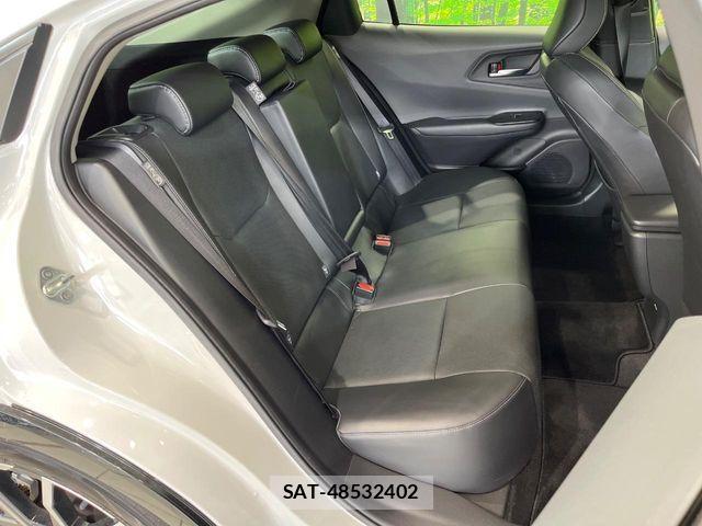 Toyota PRIUS PHV 2023-04 7272751-8