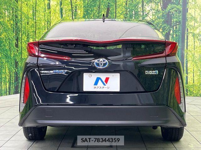 Toyota PRIUS PHV 2017-03 7329570-13