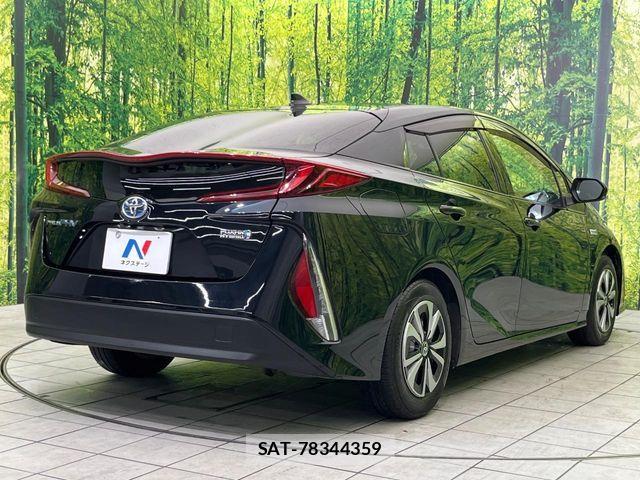 Toyota PRIUS PHV 2017-03 7329570-15