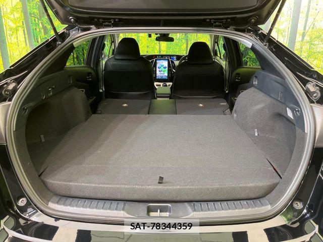 Toyota PRIUS PHV 2017-03 7329570-8