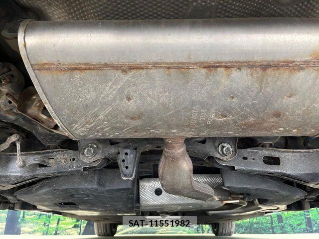 Toyota PRIUS PHV 2017-03 7329569-18