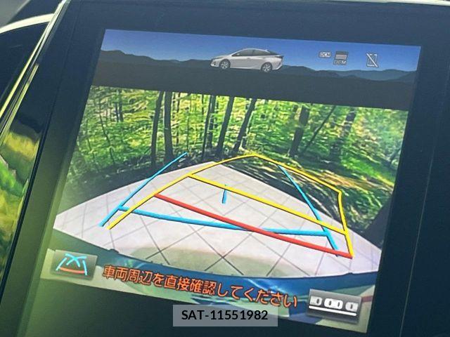 Toyota PRIUS PHV 2017-03 7329569-5