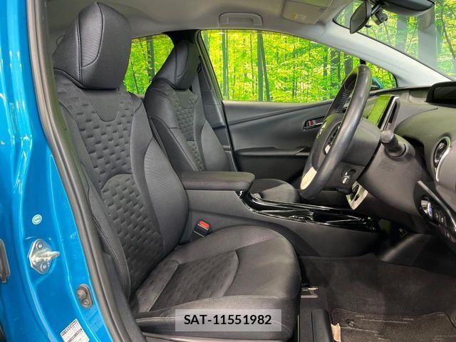 Toyota PRIUS PHV 2017-03 7329569-7