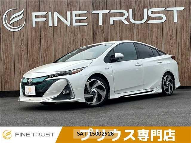Toyota PRIUS PHV 2018-05 7329564-0