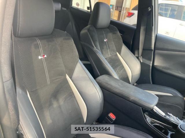 Toyota PRIUS PHV 2018-04 7329571-13
