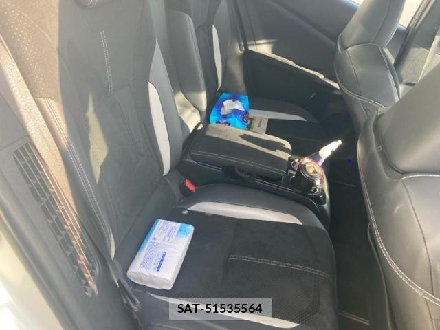 Toyota PRIUS PHV 2018-04 7329571-15
