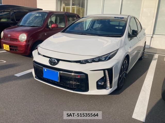 Toyota PRIUS PHV 2018-04 7329571-2